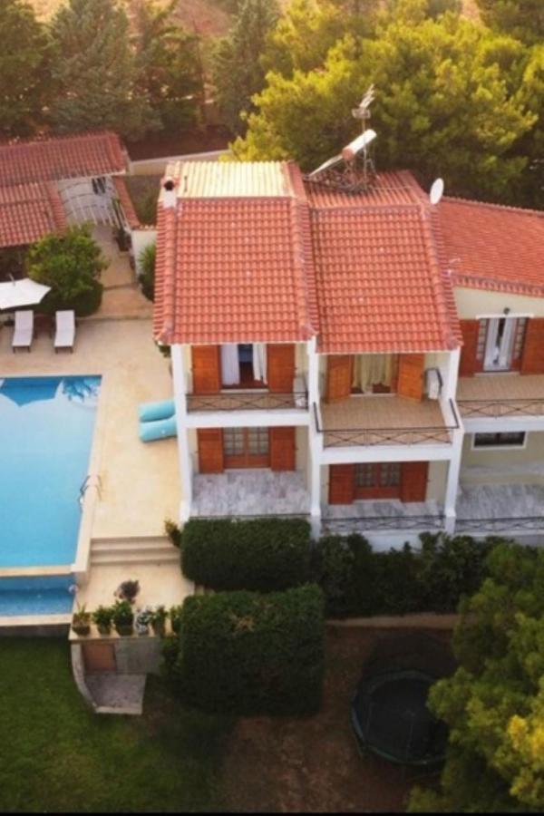 Villa Corina Near The Airport Kouvarás Екстериор снимка